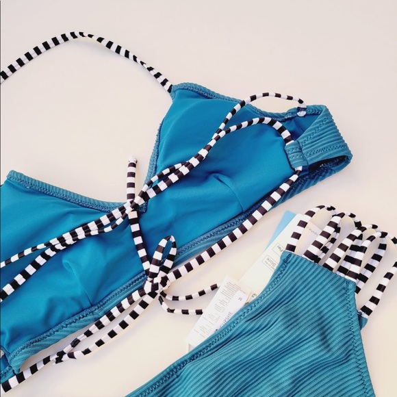 CUPSHE WOMEN'S SOLID BLUE WITH STRIPPED LACE BIKINI SIZE MEDIUM - Picture 4 of 5